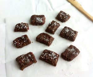 raw dadel-cacao bites