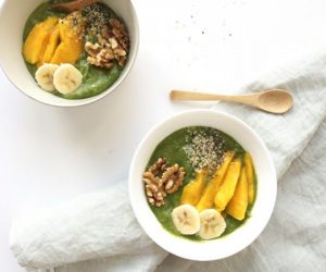 green smoothie bowl