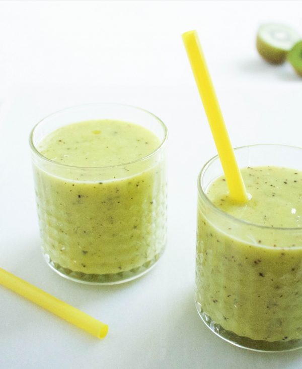 mango-kiwi smoothie