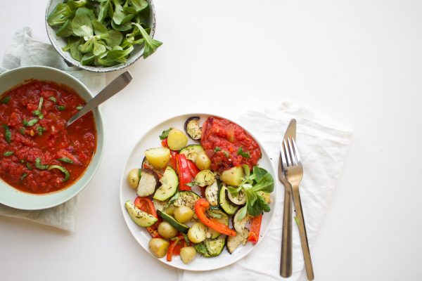 Geroosterde groenten tomatensaus