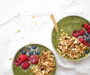 smoothie bowl green vegan