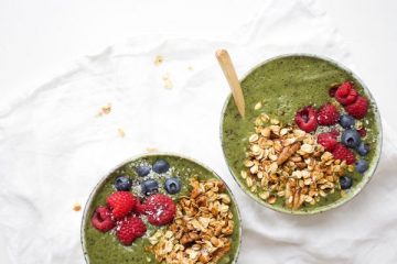 smoothie bowl green vegan