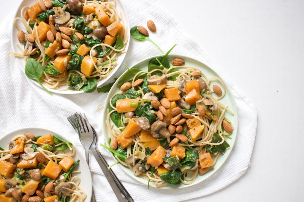 Herfst pasta pompoen champignons