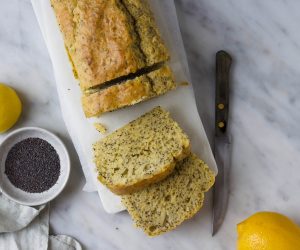 Lemon poppy seed cake