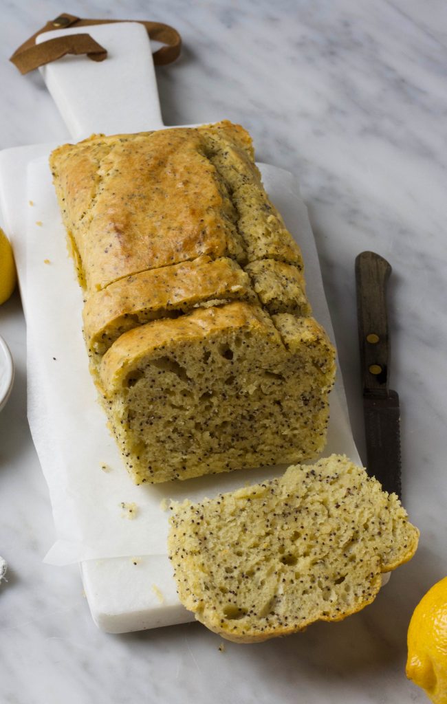 Lemon poppy seed cake