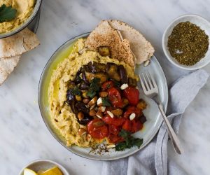 hummus gegrilde aubergine