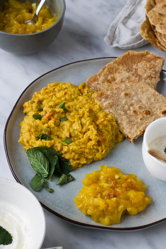 Indiase dahl brood chutney