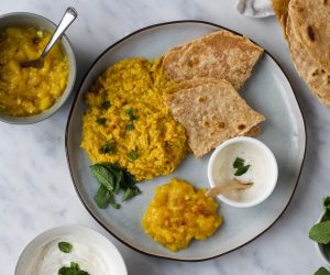 Indiase dahl brood chutney